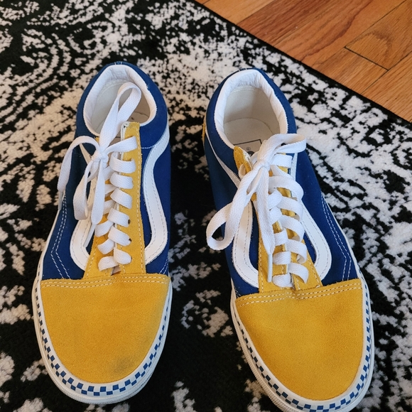 Vans - Picture 4 of 4